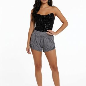 lululemon athletica Grey hottie hot Shorts size 6